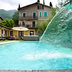 Hotel Diffuso Il Portichetto Sulla Collina A Vezio 3*