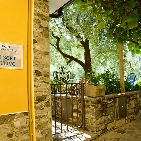 Diffuso Il Portichetto Sulla Collina A Vezio 호텔 페를레도