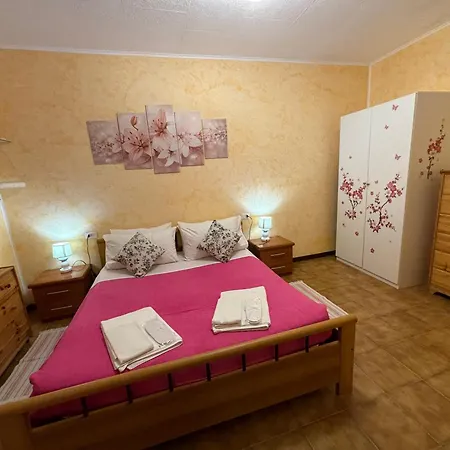 Diffuso Il Portichetto Vezio 3* ペルレード