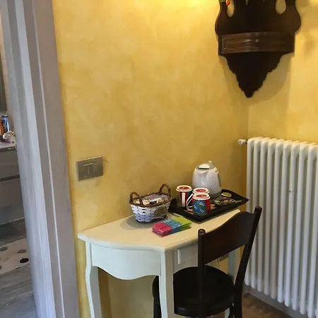 Diffuso Il Portichetto Sulla Collina A Vezio 호텔 3*