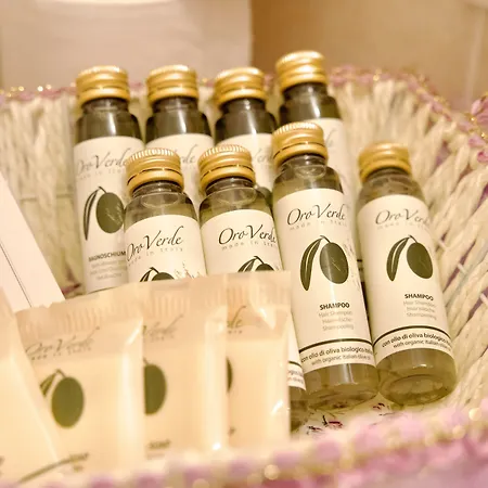 Diffuso Il Portichetto Sulla Collina A Vezio 3* 페를레도