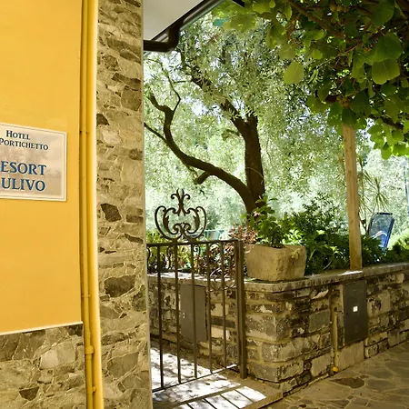 Hotel Hotel Diffuso Il Portichetto Sulla Collina A Vezio Perledo Perledo