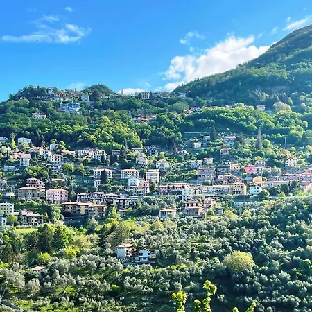 Hotel Diffuso Il Portichetto Sulla Collina A Vezio Perledo 3*