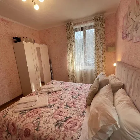 Отель Hotel Diffuso Il Portichetto Sulla Collina A Vezio Perledo 3*